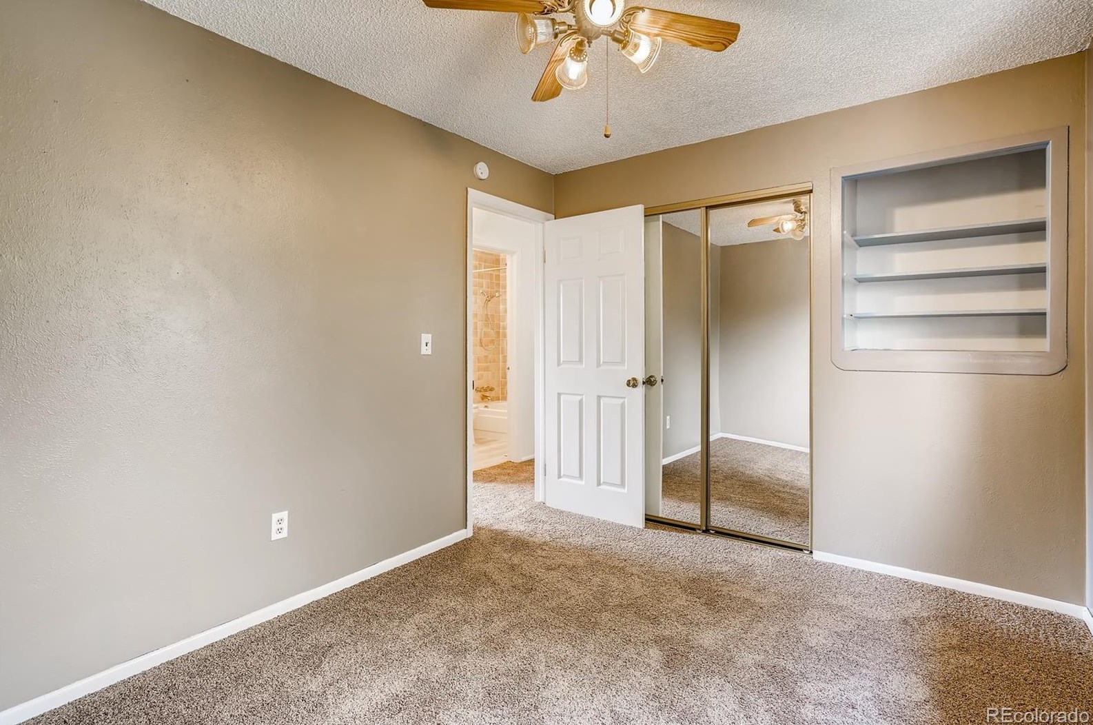 7161 Van Gordon St, Arvada CO  80004-1266 exterior