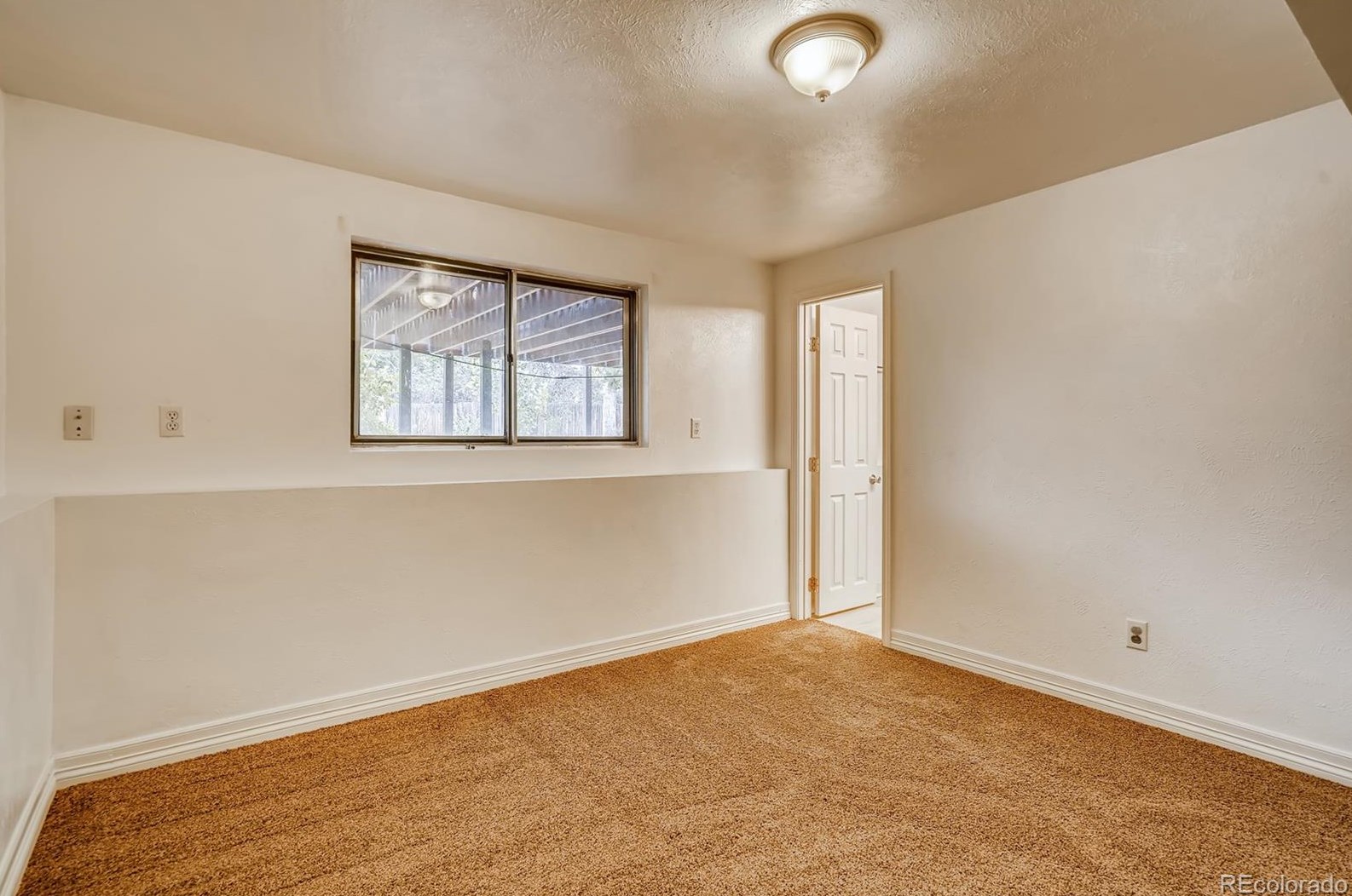 7161 Van Gordon St, Arvada CO  80004-1266 exterior