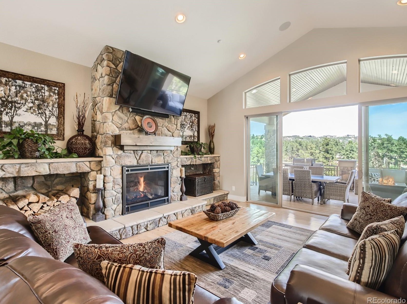 1659 Avenida Del Sol, Castle Rock CO 80104-7672 exterior