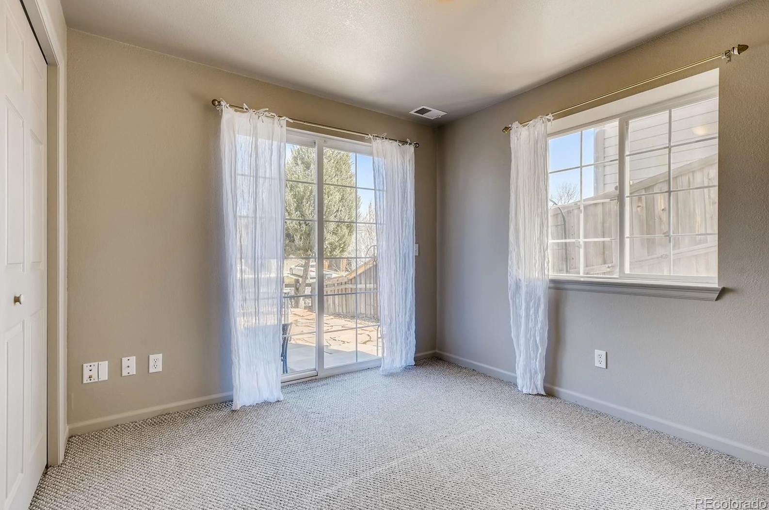 6039 Prentice Ave, Littleton CO 80120-1232 exterior