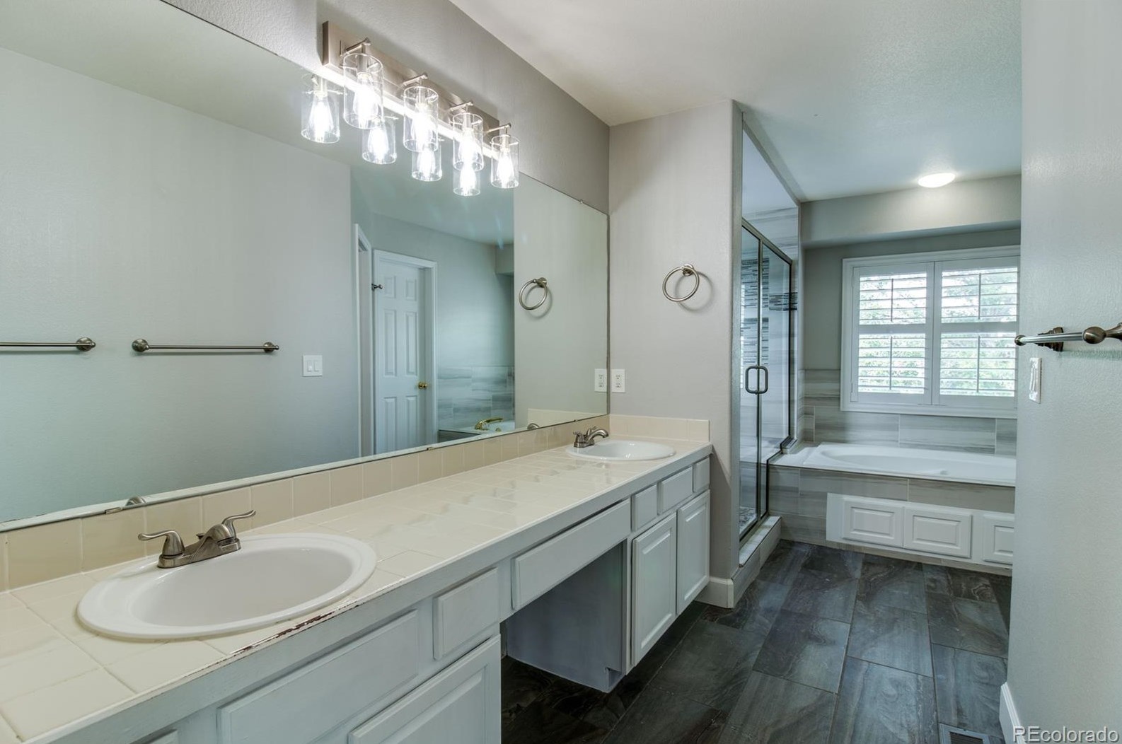 6754 Lionshead Pkwy, Littleton CO  80124-9533 exterior