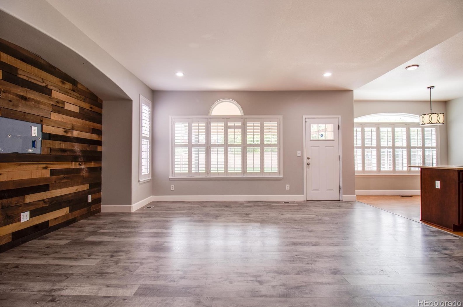 6754 Lionshead Pkwy, Littleton CO  80124-9533 exterior