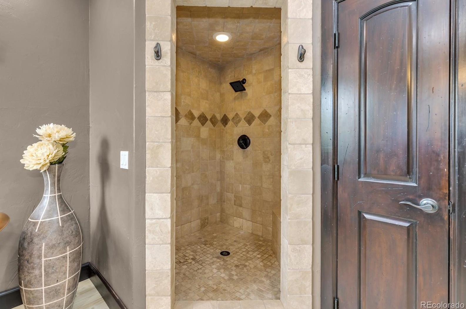 6658 Old Ranch Trl, Littleton CO  80125-9264 exterior