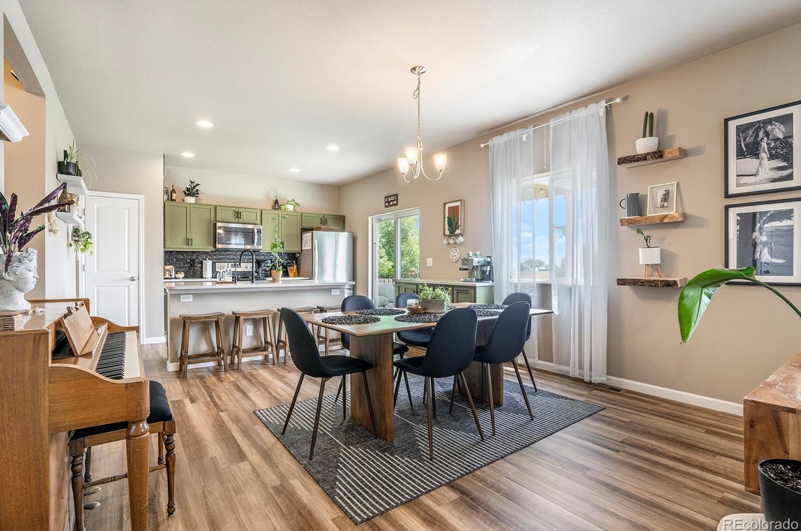 1130 Gln Creighton Dr, Erie CO 80514-9556 exterior