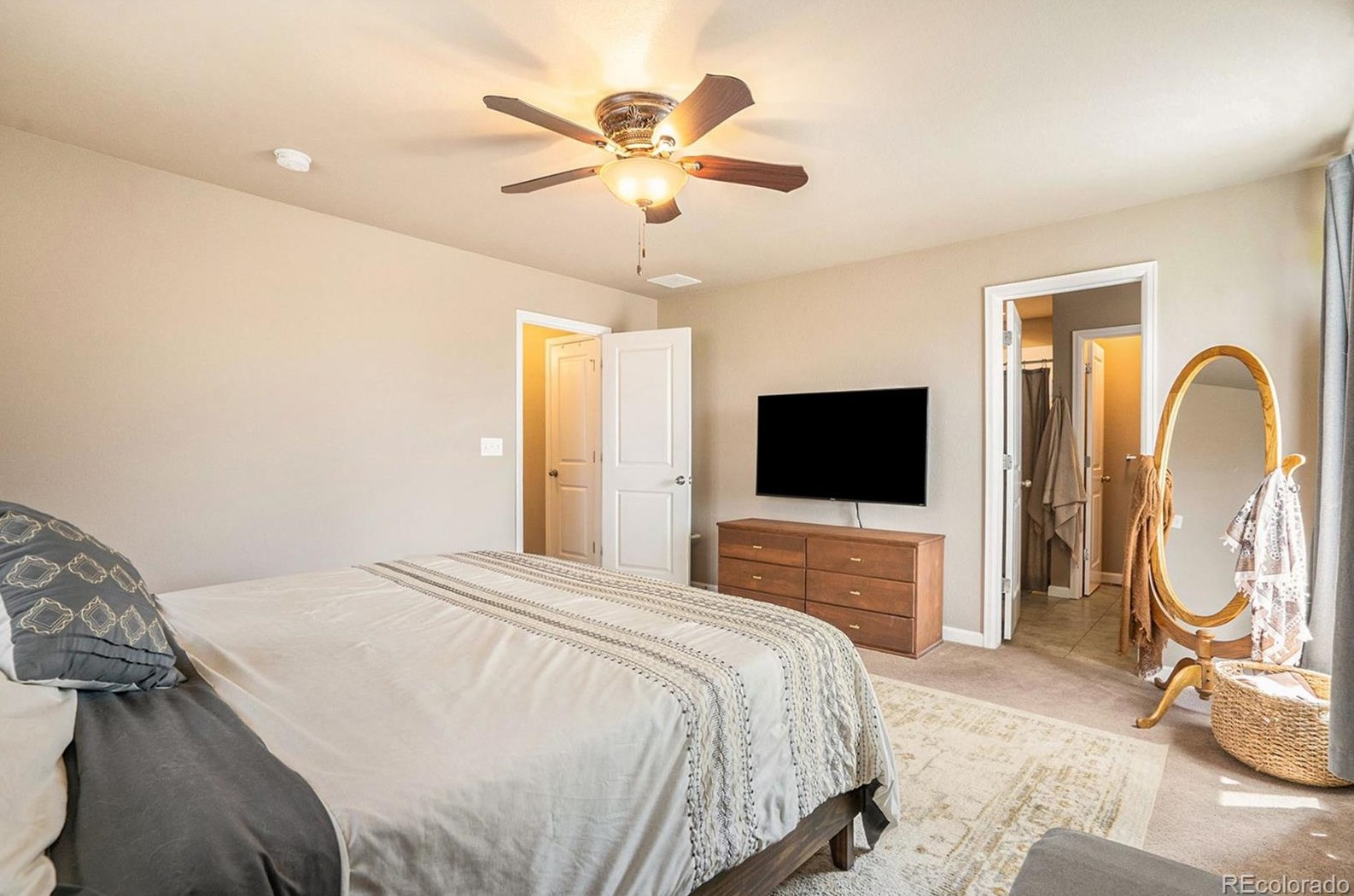 1130 Gln Creighton Dr, Erie CO 80514-9556 exterior