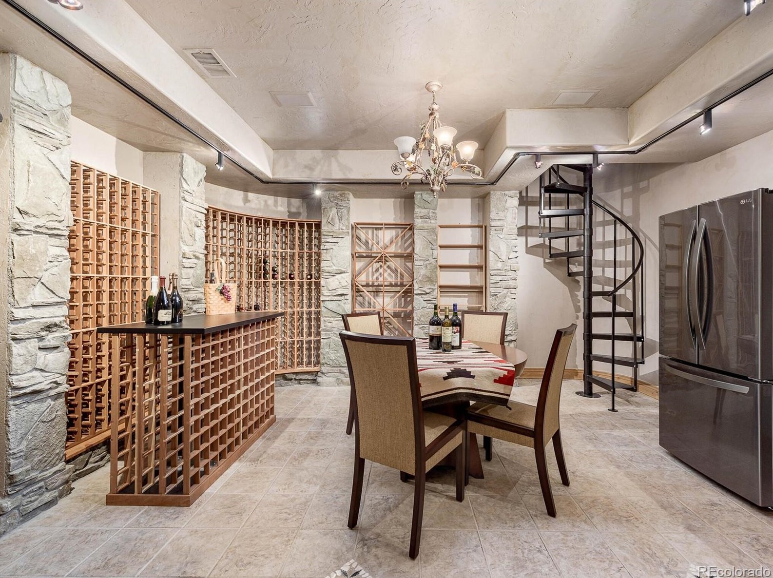 957 Fairchild Dr, Littleton CO 80126-4754 exterior