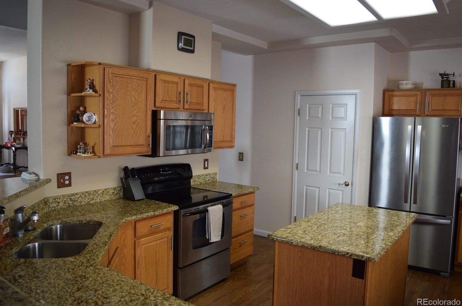 10763 Cooper Ln, Littleton CO 80127-2983 exterior