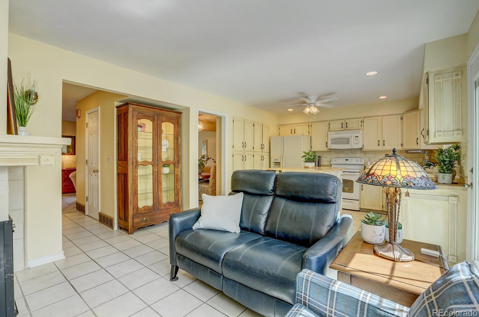 7521 Cove Cir, Littleton CO 80122-3360 exterior