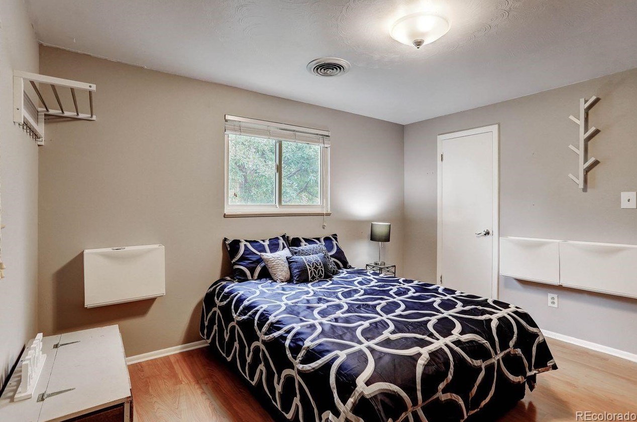 7633 Newland St, Arvada CO  80003-2351 exterior