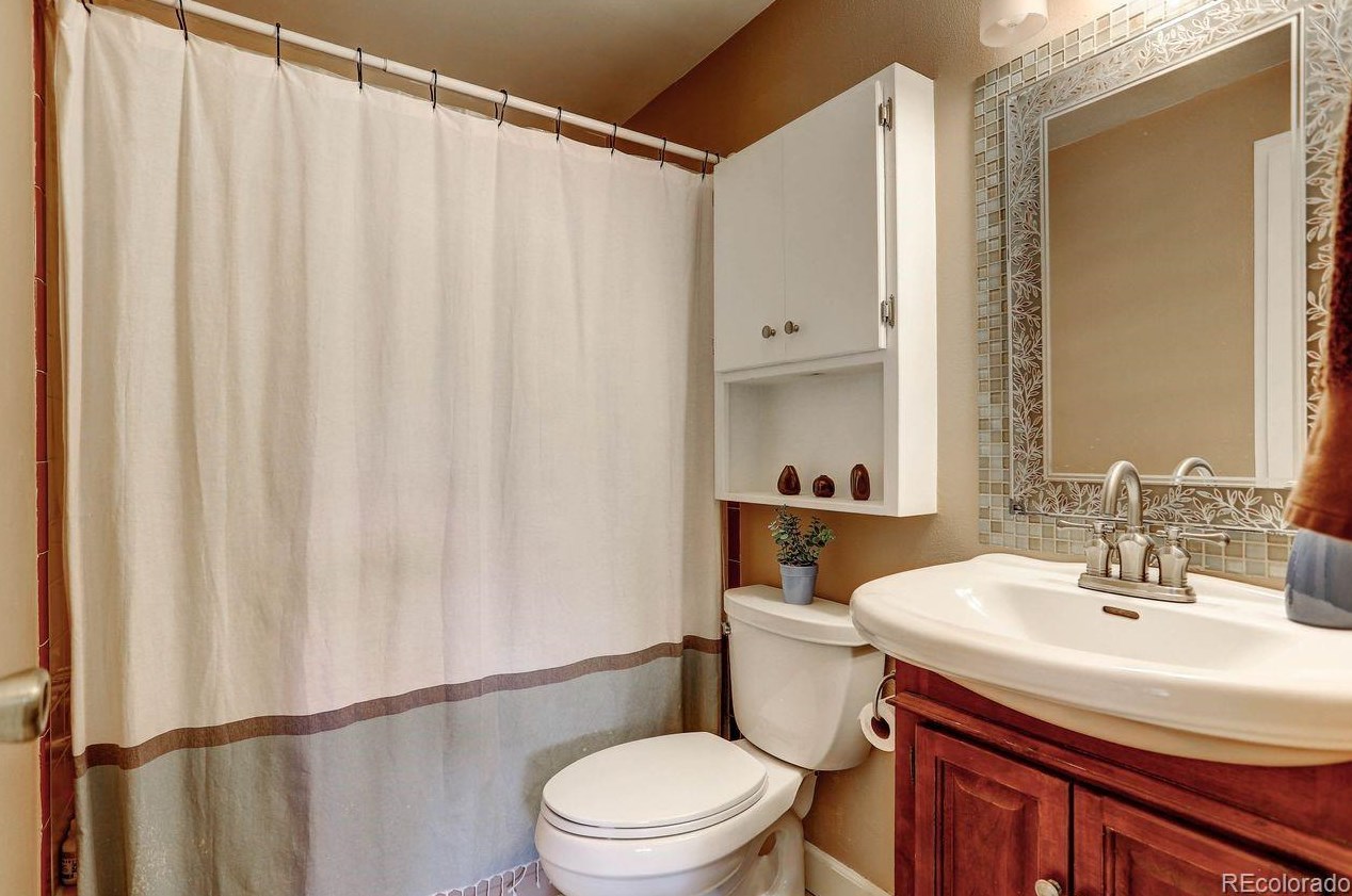 7633 Newland St, Arvada CO  80003-2351 exterior