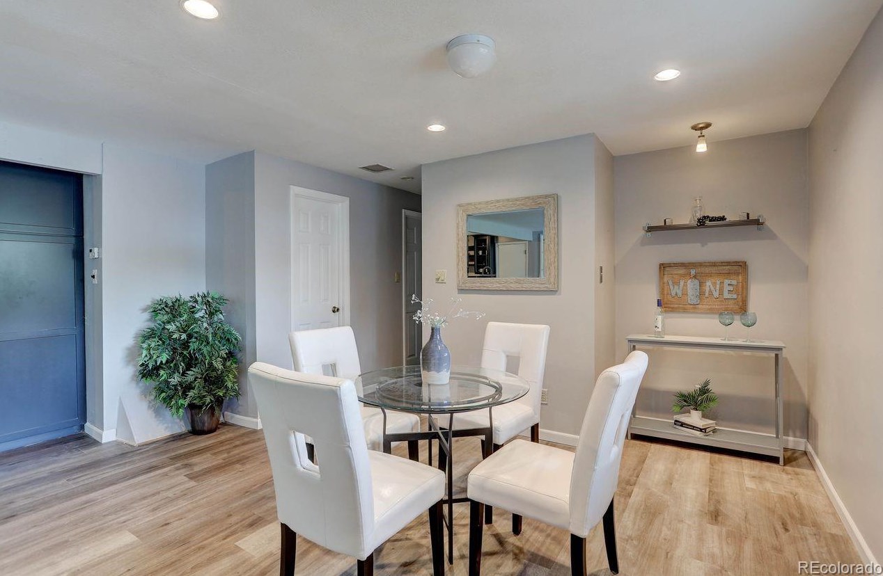 7633 Newland St, Arvada CO  80003-2351 exterior