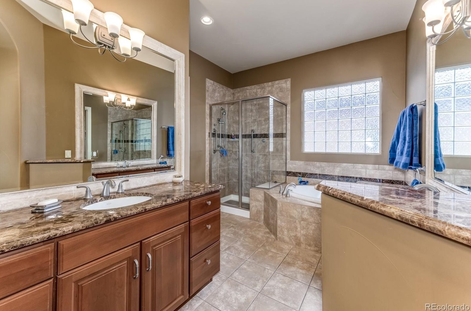 5092 Allison Way, Littleton CO 80128-4455 exterior