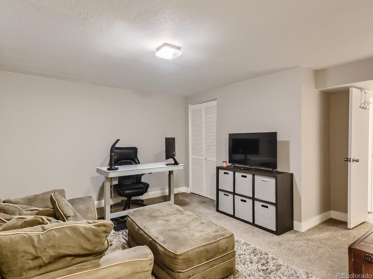 5745 Lowell Blvd, Littleton CO 80123-2847 exterior