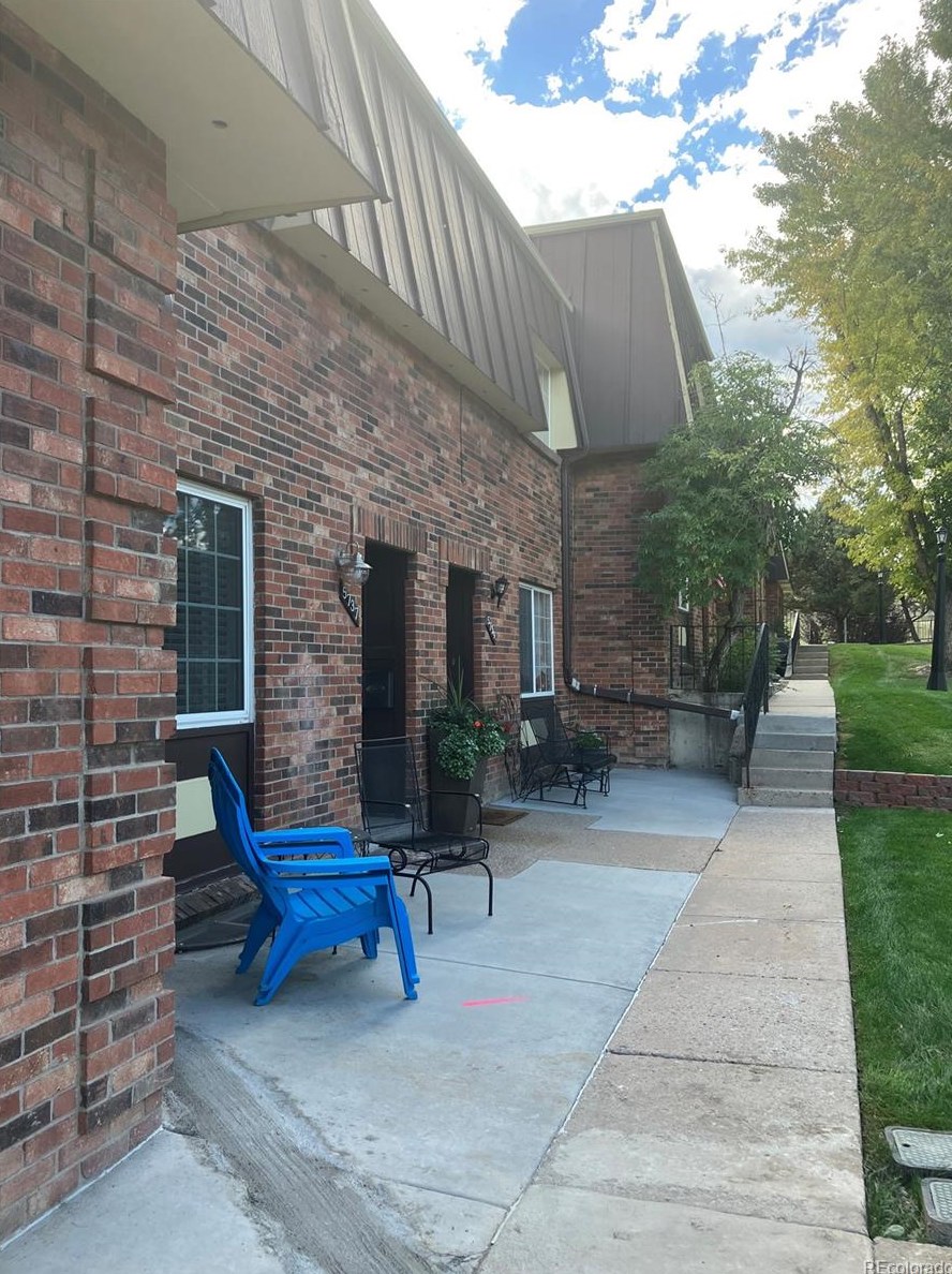 5745 Lowell Blvd, Littleton CO 80123-2847 exterior