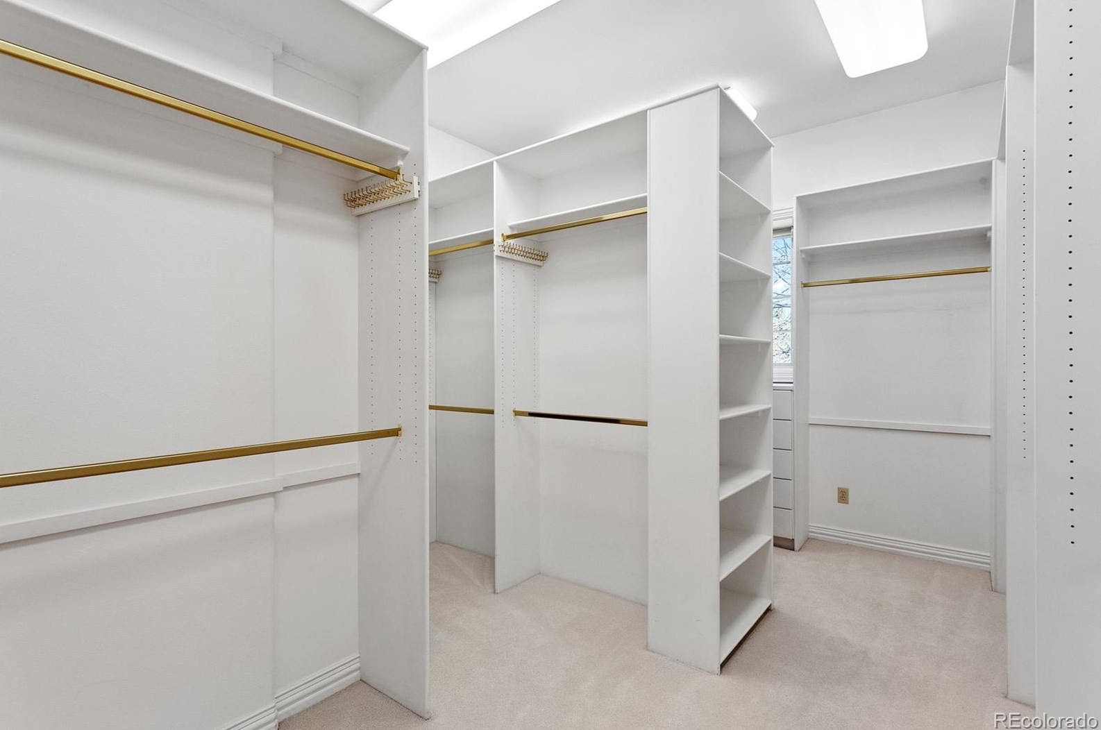 4091 Preserve Pkwy, Littleton CO 80121-2150 exterior