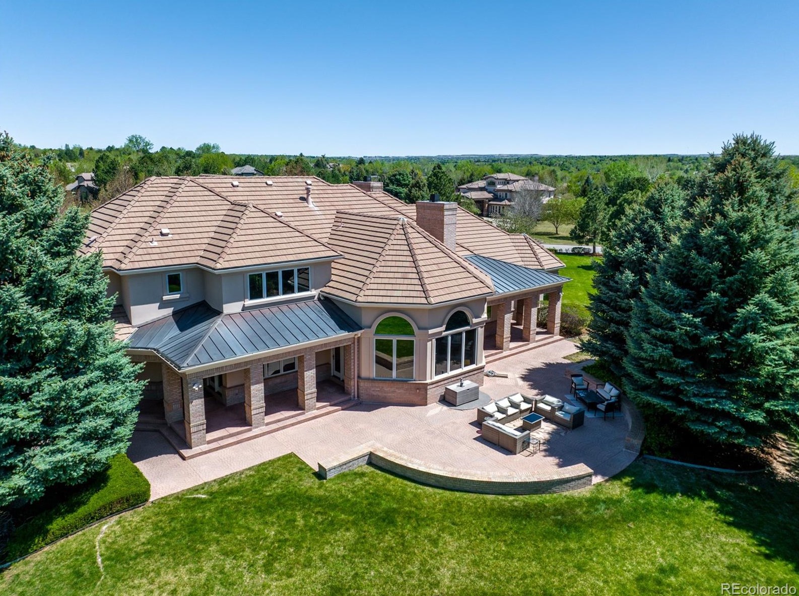 4091 Preserve Pkwy, Littleton CO 80121-2150 exterior