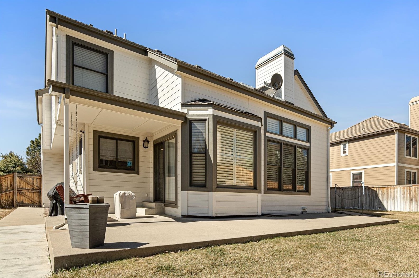 9968 Falcon Crk Dr, Littleton CO 80130-3802 exterior