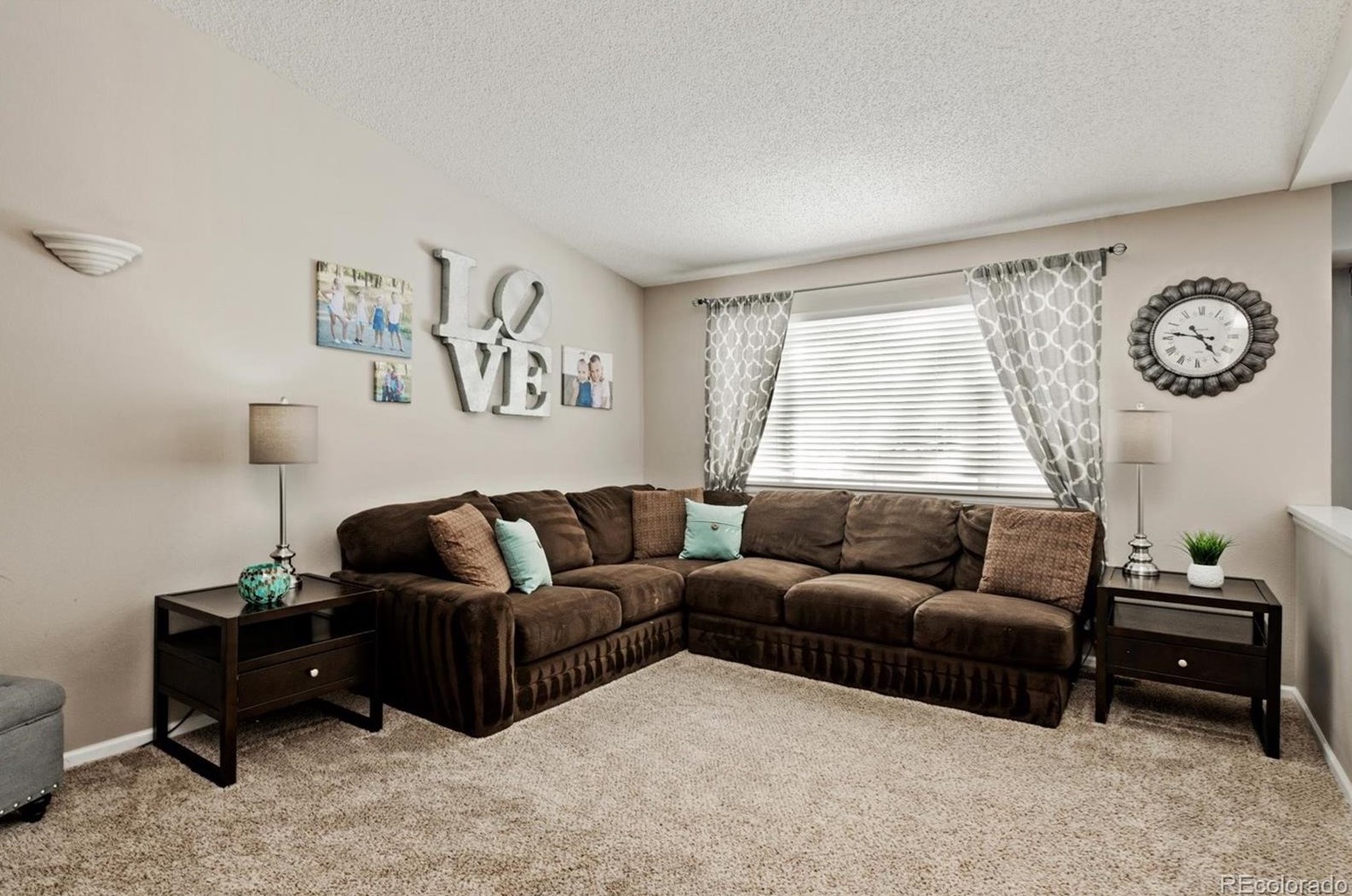 4876 Collinsville Pl, Littleton CO 80130-6824 exterior