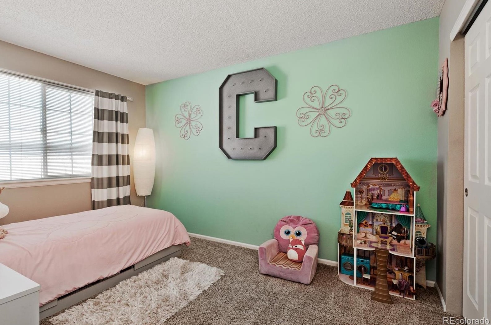 4876 Collinsville Pl, Littleton CO 80130-6824 exterior