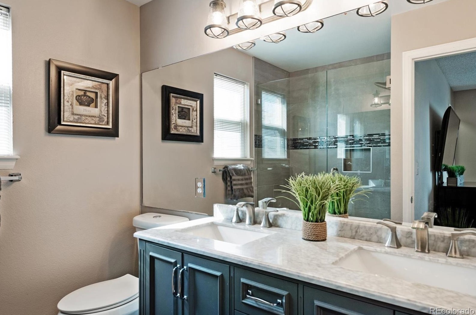 4876 Collinsville Pl, Littleton CO 80130-6824 exterior