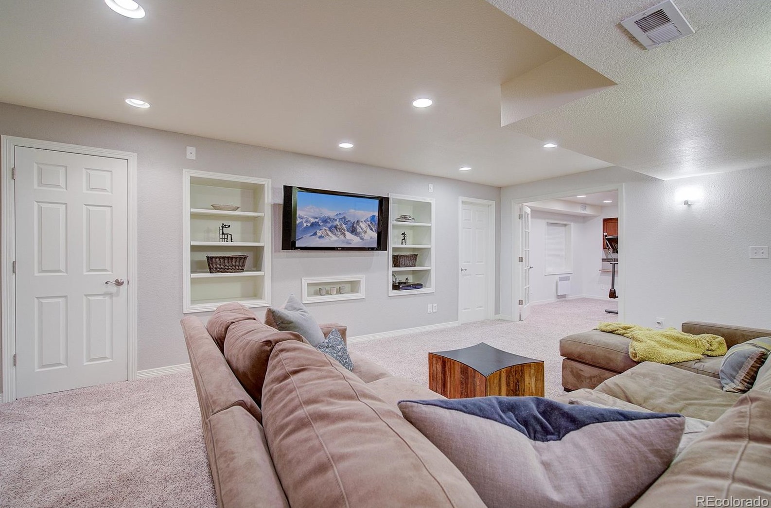 2661 Cactus Blf Pl, Littleton CO 80129-6455 exterior