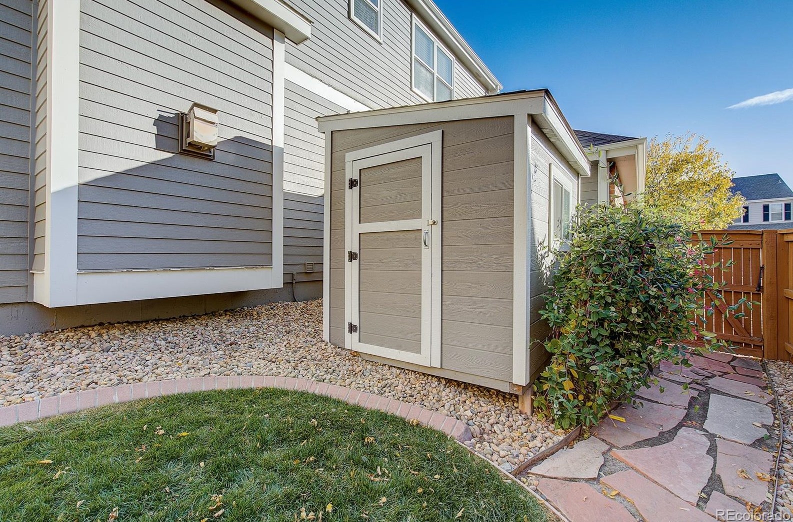 2661 Cactus Blf Pl, Littleton CO 80129-6455 exterior