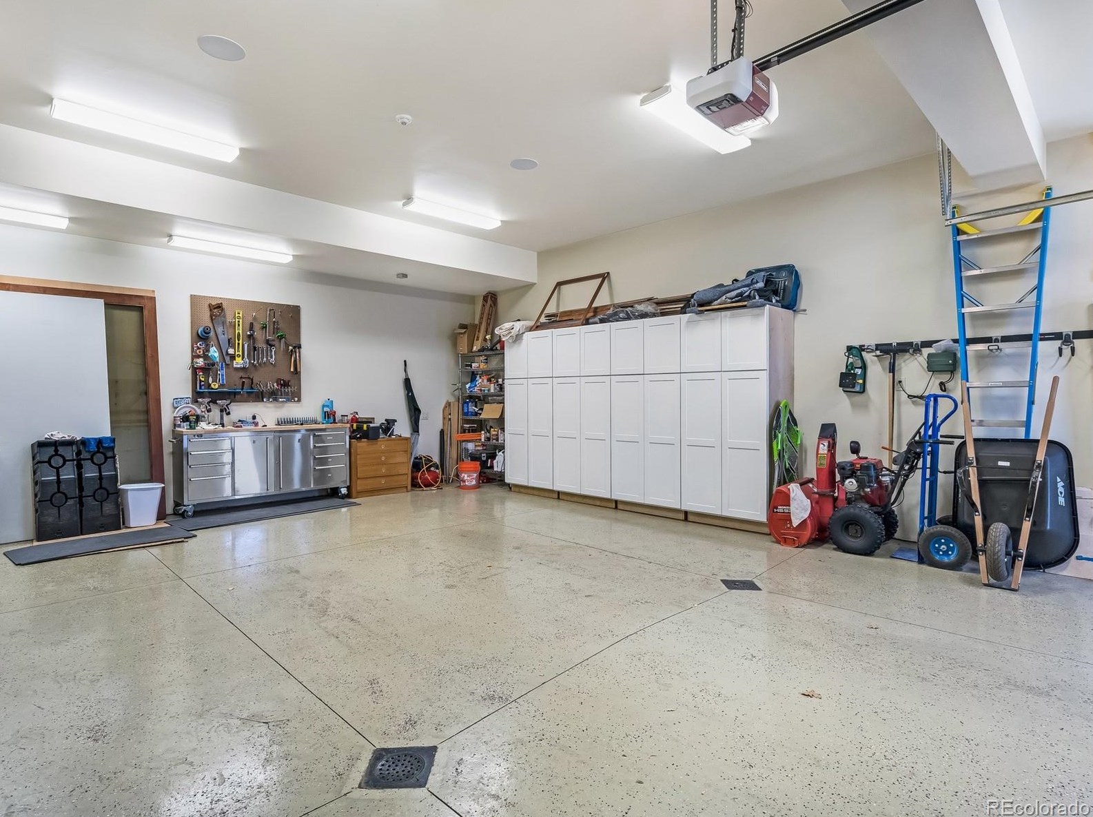 2944 Heavenly Vw, Steamboat Springs CO 80487-8857 exterior