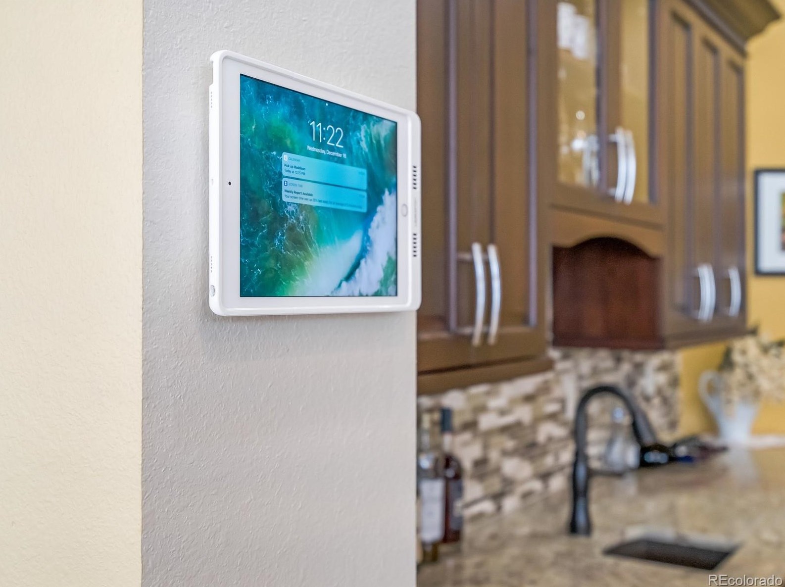 2944 Heavenly Vw, Steamboat Springs CO 80487-8857 exterior