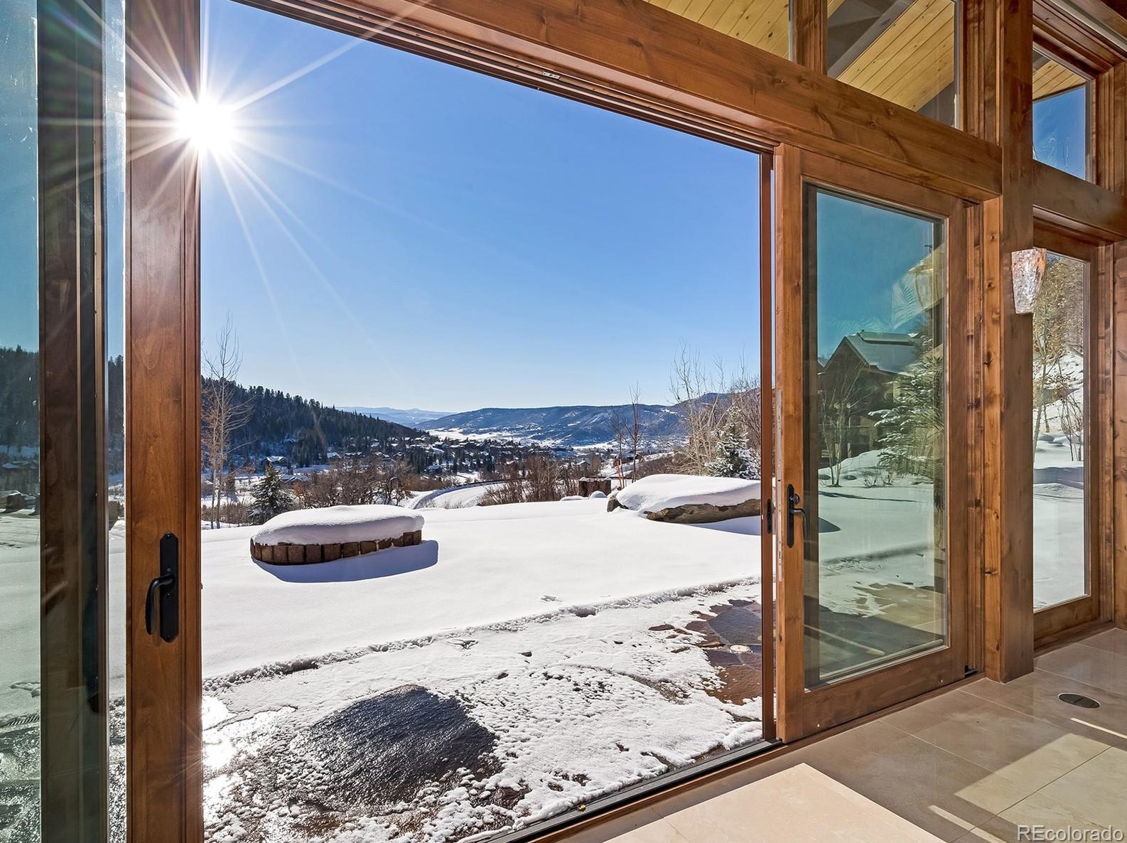 2944 Heavenly Vw, Steamboat Springs CO 80487-8857 exterior