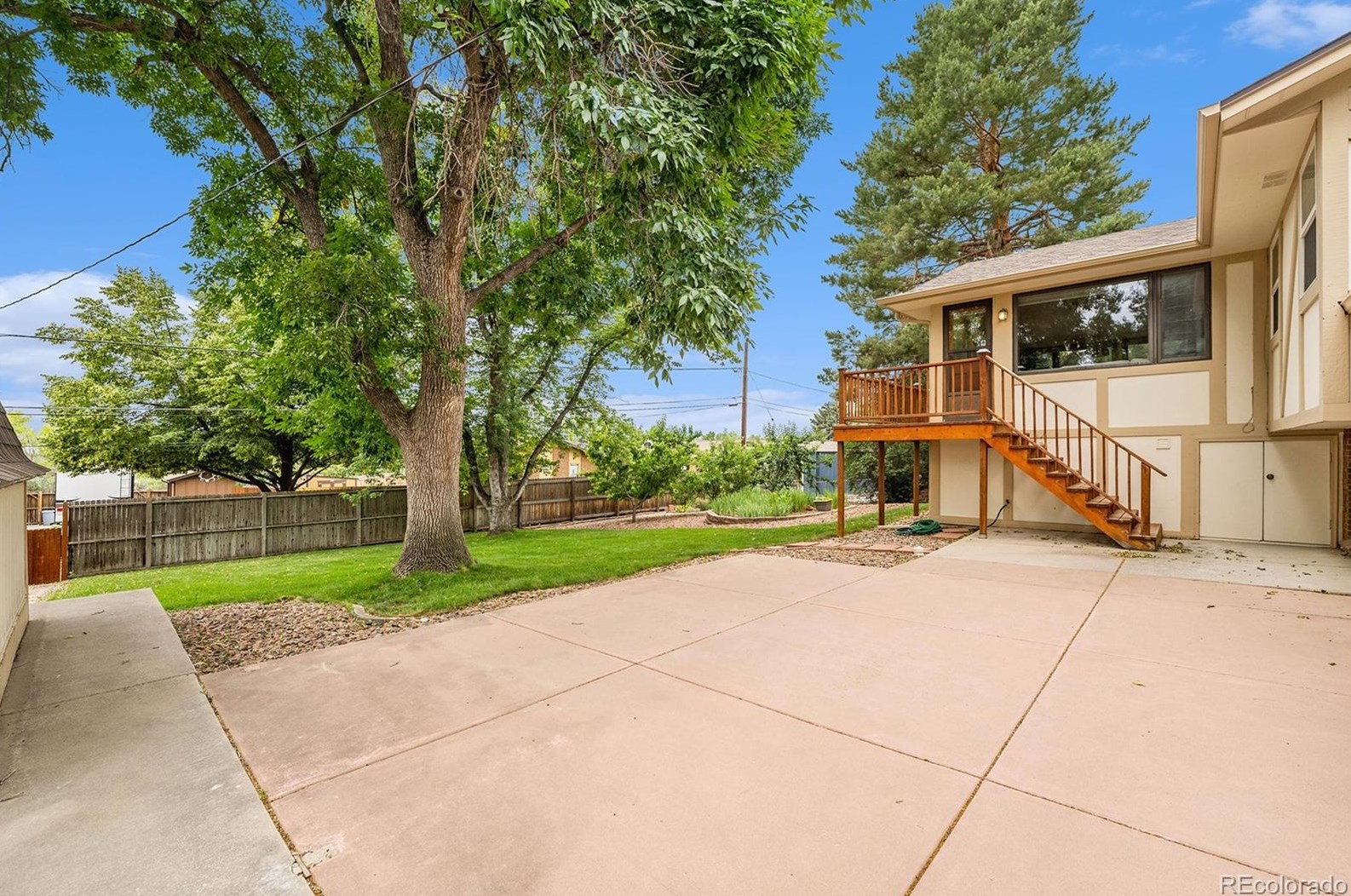 9250 73 Pl, Arvada CO  80005-4211 exterior