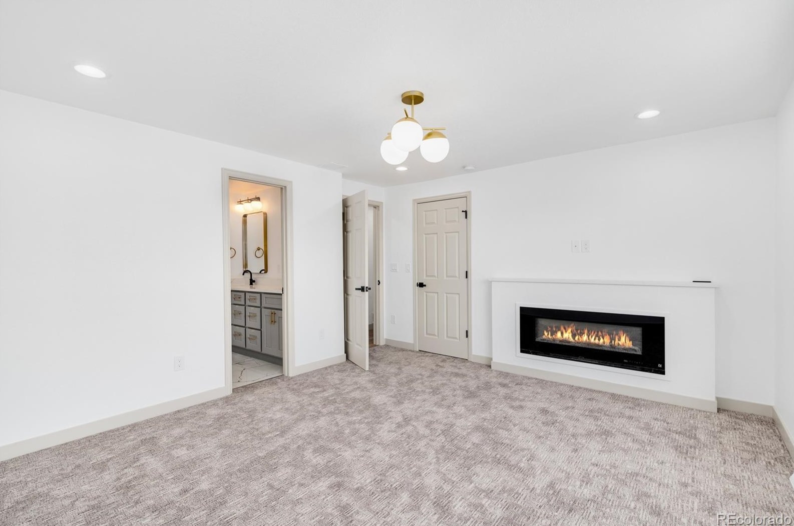 4177 Sebring Ct, Denver CO  80237-2164 exterior