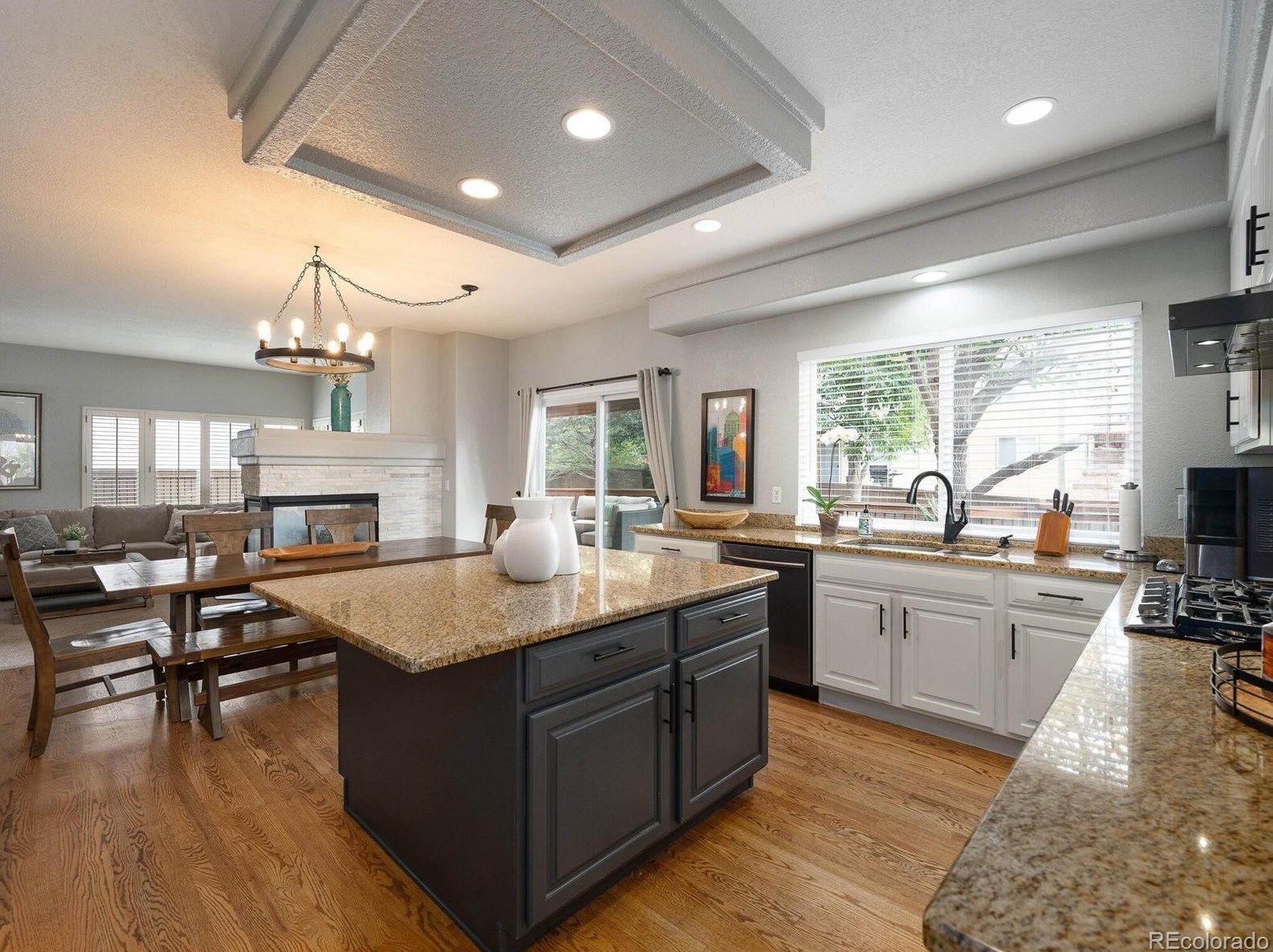 9228 Fox Fire Dr, Littleton CO 80129-6424 exterior