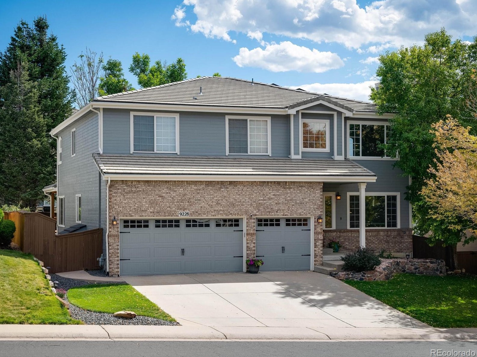 9228 Fox Fire Dr, Littleton CO 80129-6424 exterior