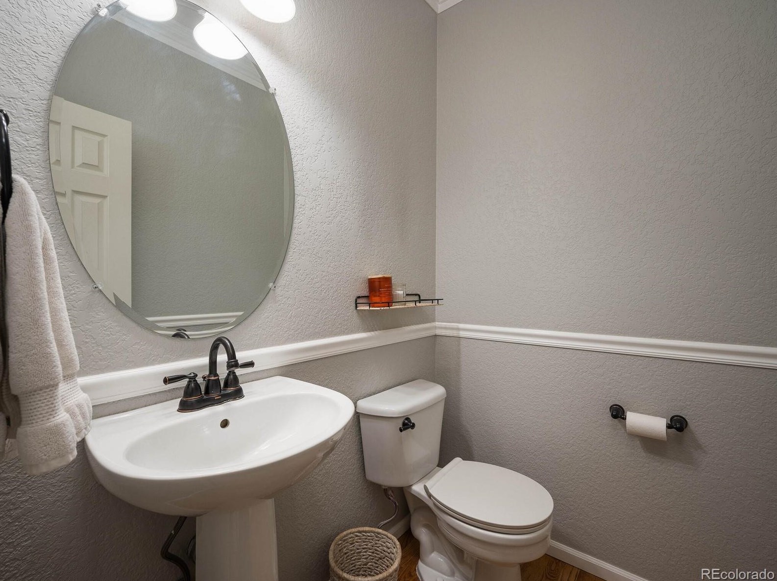 9228 Fox Fire Dr, Littleton CO 80129-6424 exterior