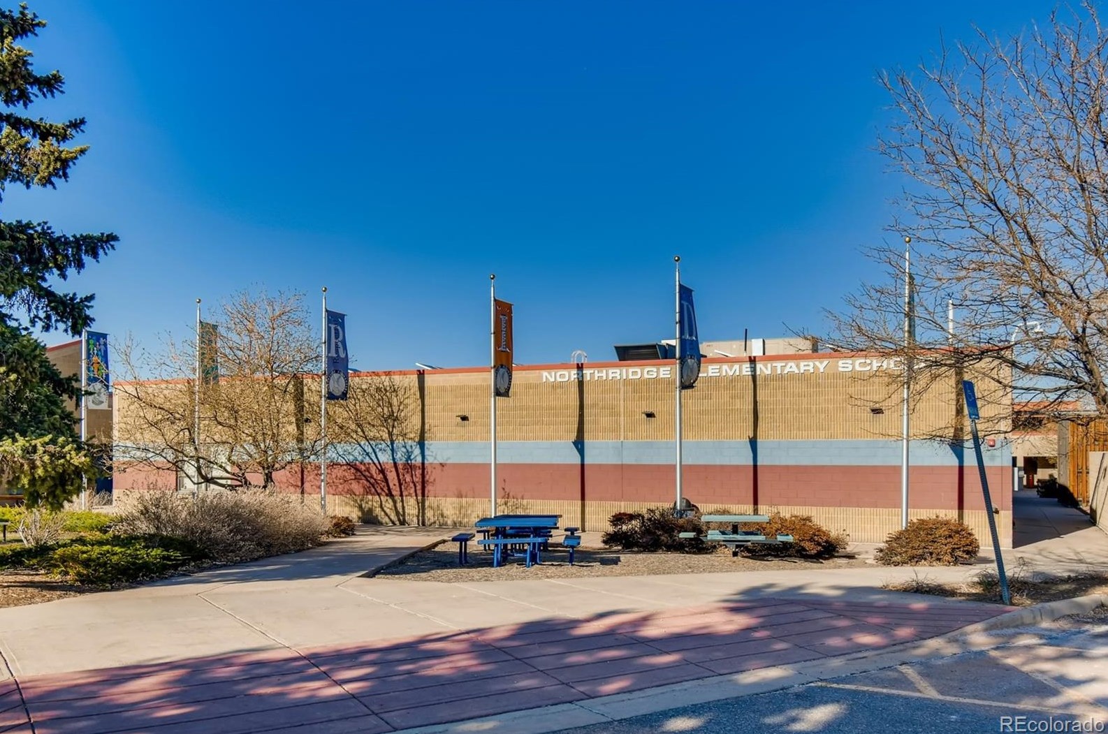 9351 Balsam Ct, Littleton CO 80128-5541 exterior