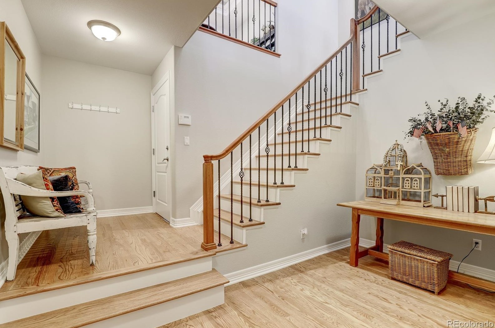 1319 Frst Trl Dr, Castle Rock CO 80108-8280 exterior