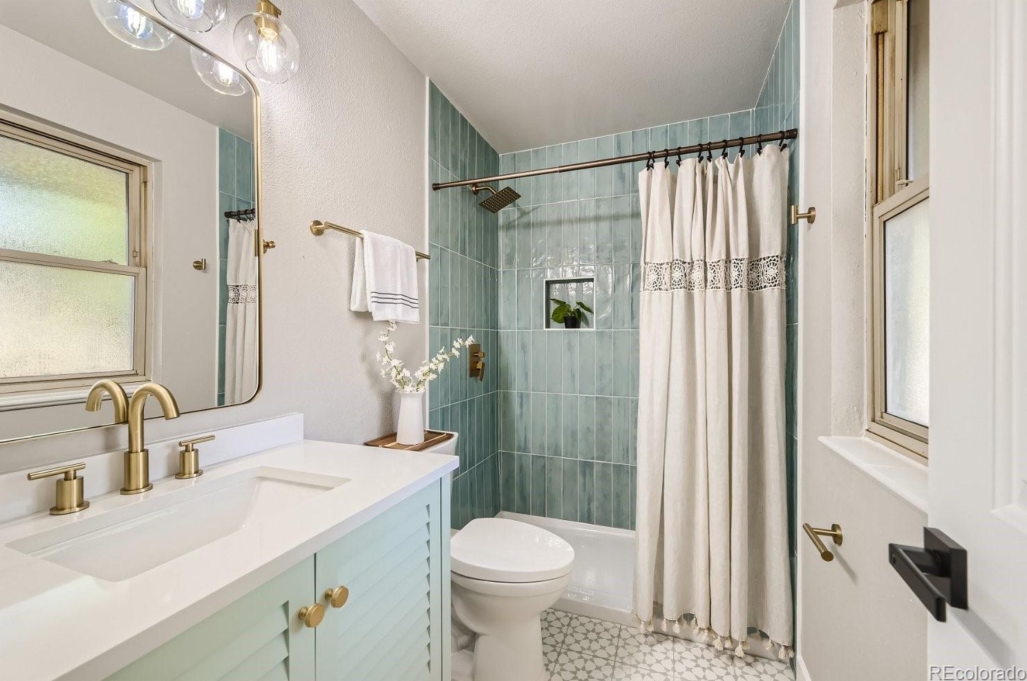 4722 Kipling Way, Littleton CO 80127-1338 exterior