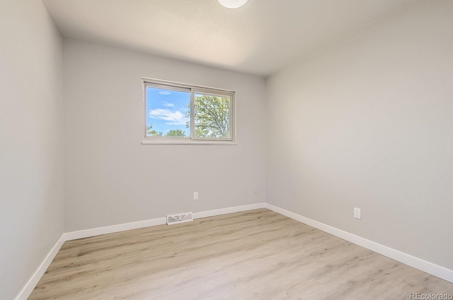 4722 Kipling Way, Littleton CO 80127-1338 exterior