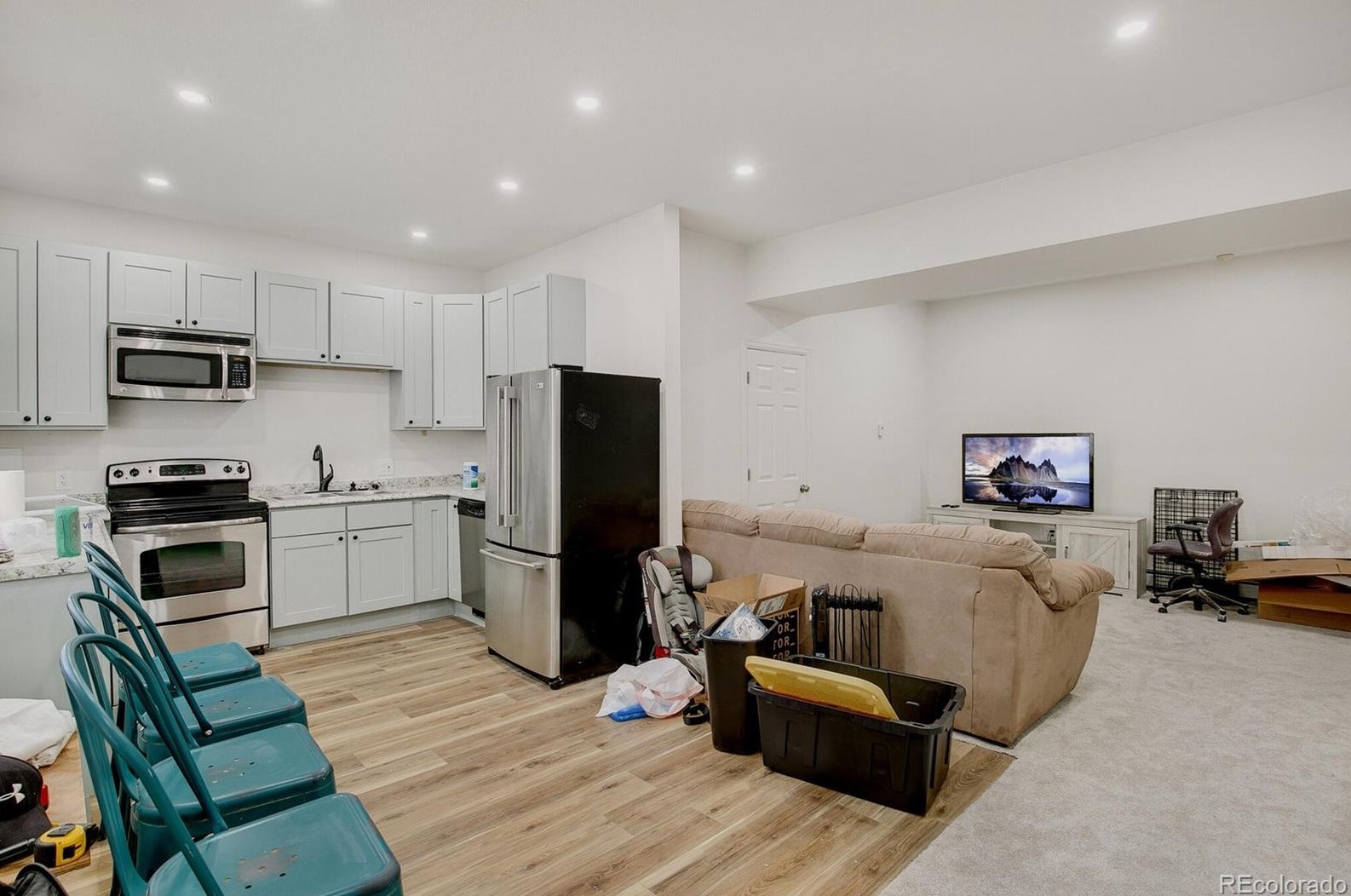 832 Prentice Ave, Littleton CO  80120-1454 exterior