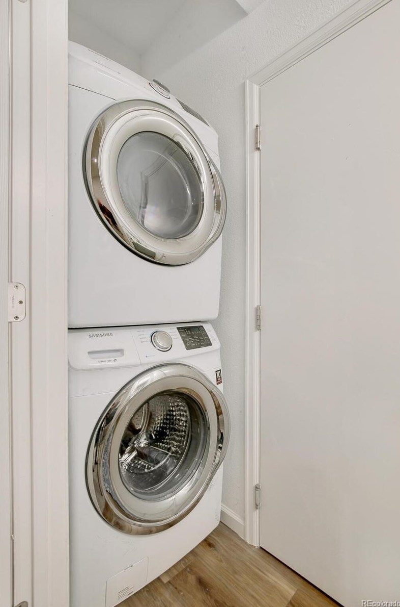 832 Prentice Ave, Littleton CO  80120-1454 exterior