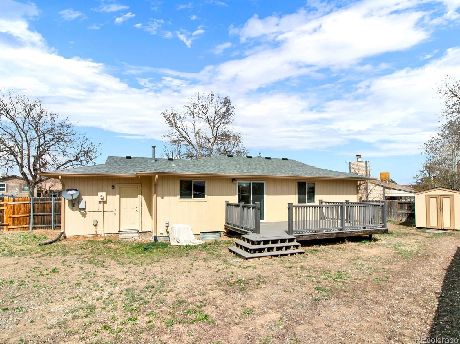 6240 69th Pl, Arvada CO  80003-4127 exterior