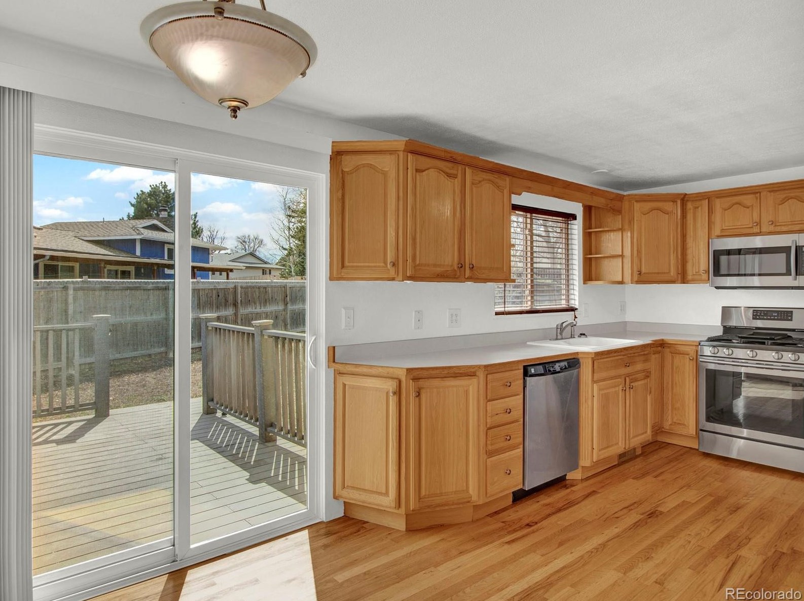 6240 69th Pl, Arvada CO  80003-4127 exterior