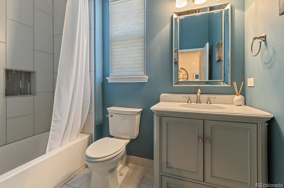 5396 Cloverbrook Cir, Littleton CO  80130-6618 exterior