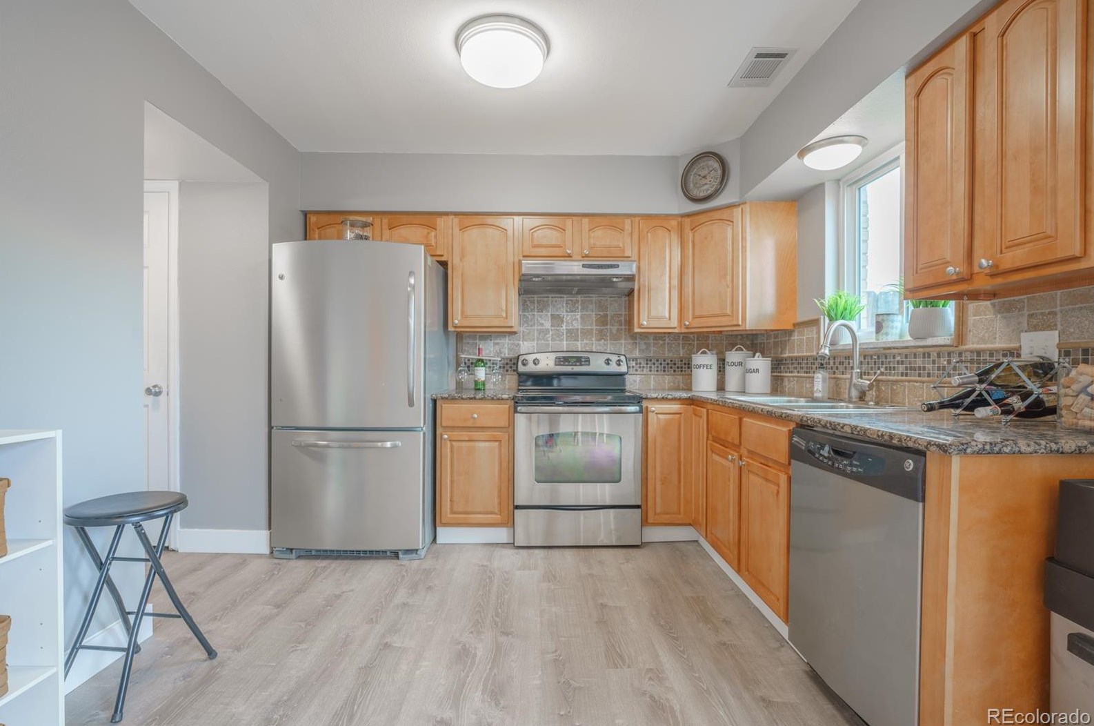 5581 Lowell Blvd, Littleton CO 80123-2843 exterior