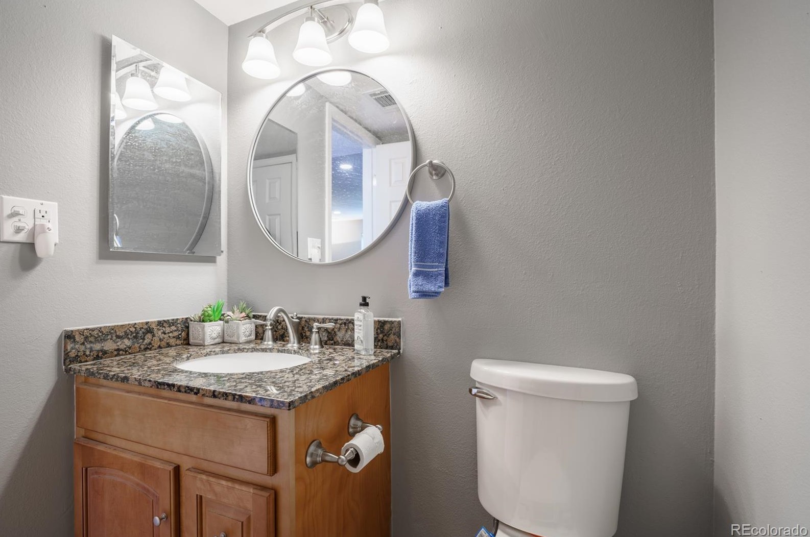 5581 Lowell Blvd, Littleton CO 80123-2843 exterior