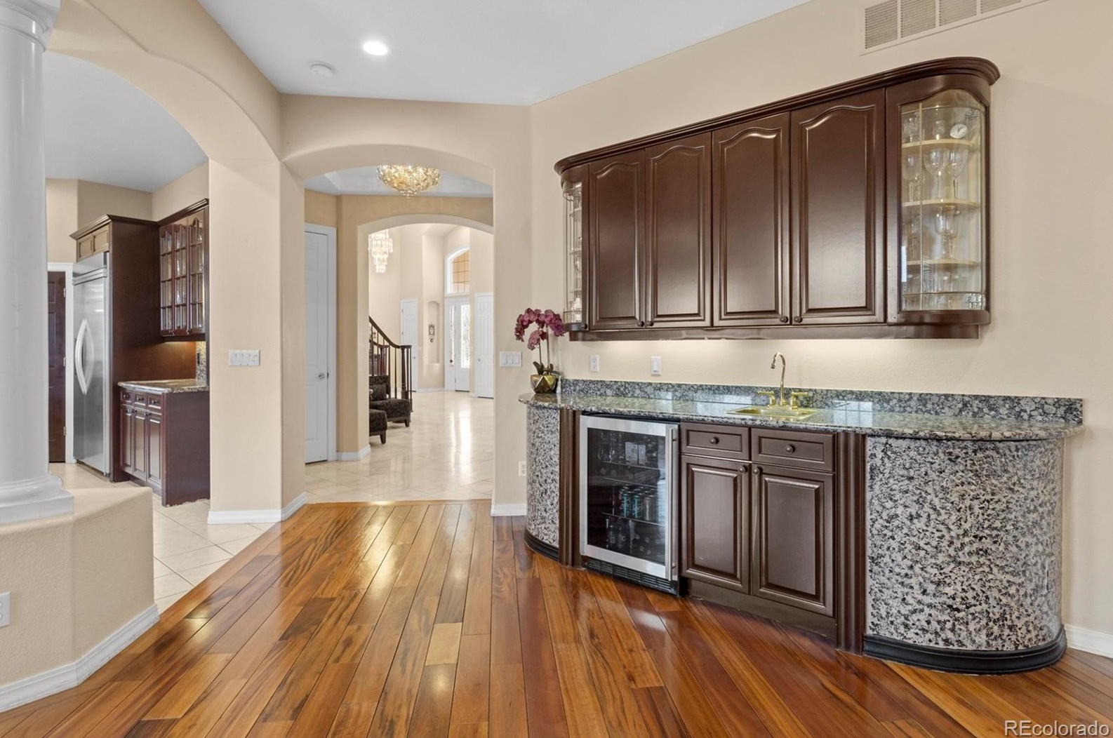 10019 Longview Dr, Littleton CO 80124-9750 exterior