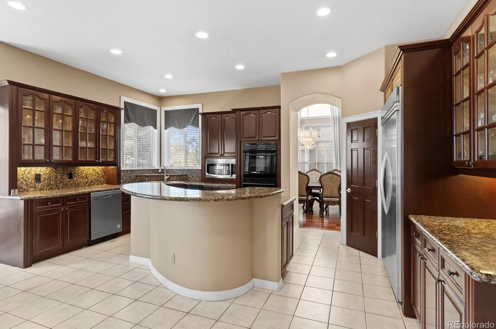 10019 Longview Dr, Littleton CO 80124-9750 exterior