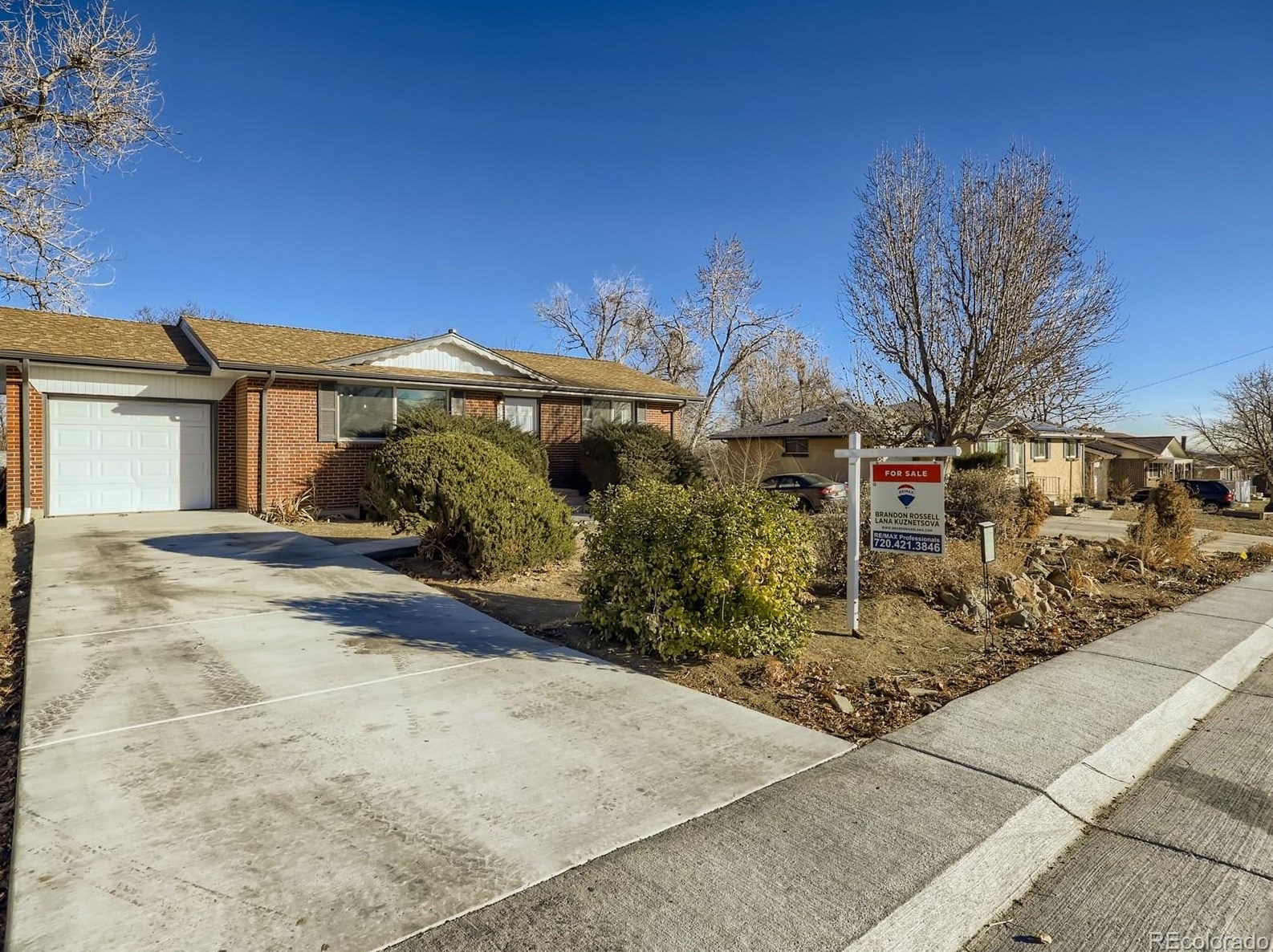 6571 Benton Cir, Arvada CO  80003-4733 exterior