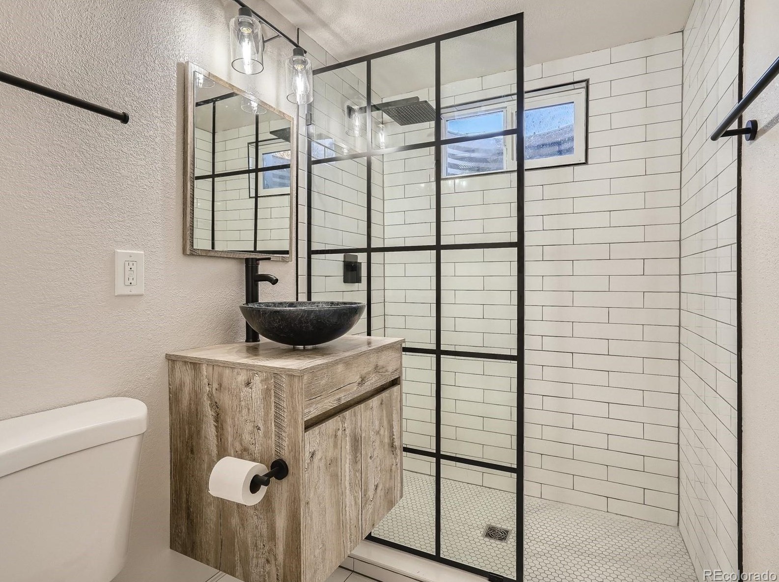 6571 Benton Cir, Arvada CO  80003-4733 exterior