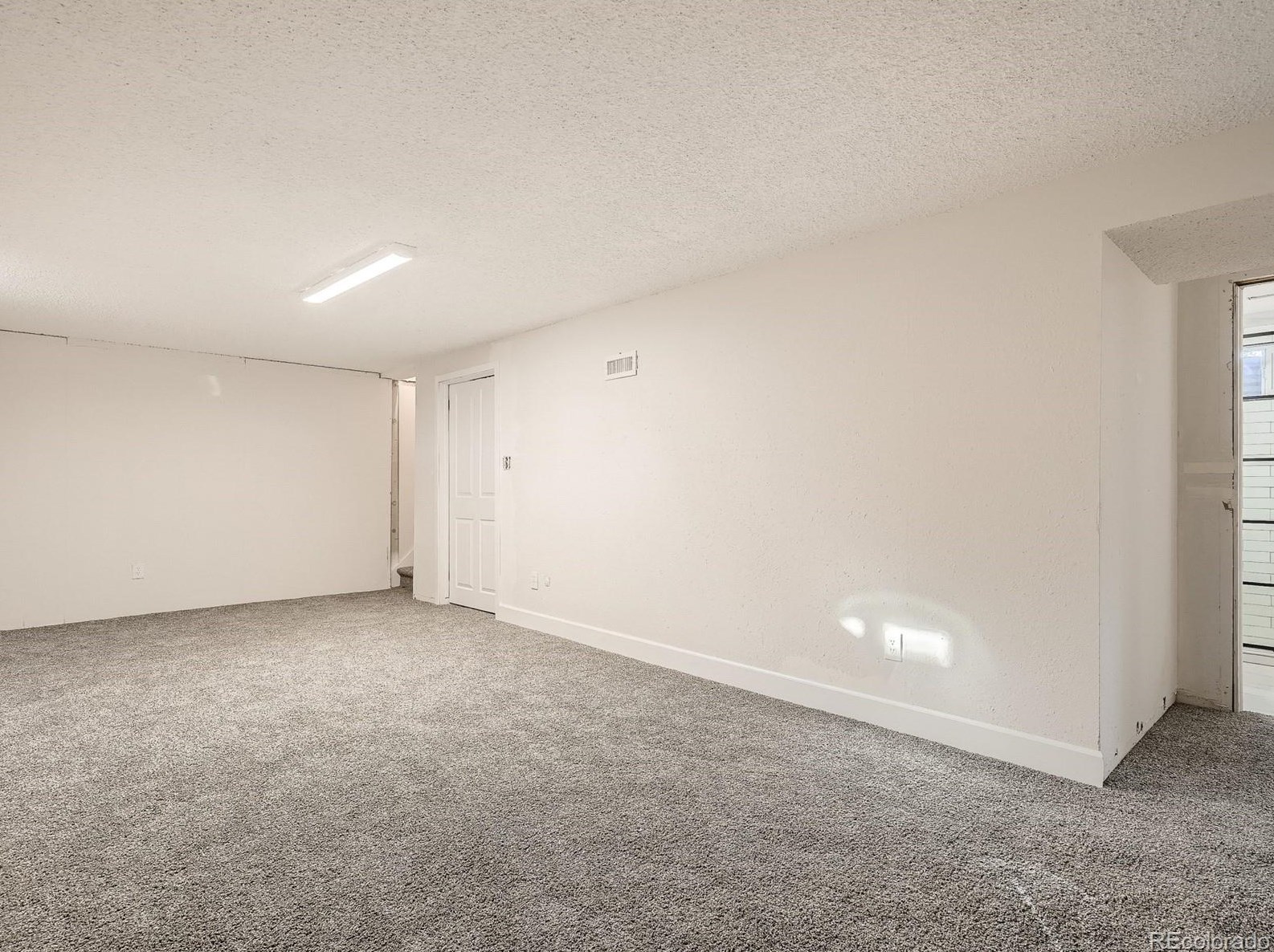 6571 Benton Cir, Arvada CO  80003-4733 exterior